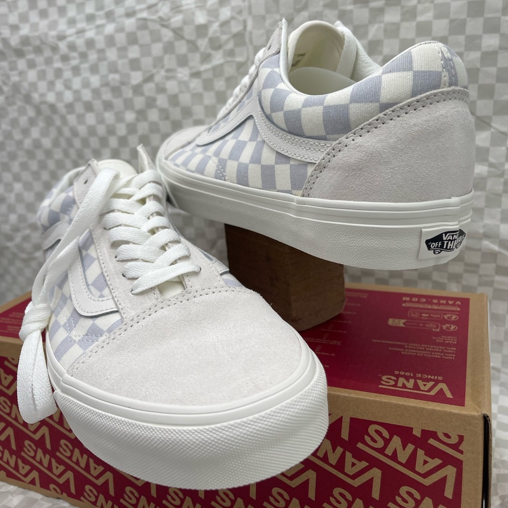Vans WMNS Old Skool
Checkerboard Gray/Marshmallow
VN000D7ZOBP Sneakers - Picture 6 of 16